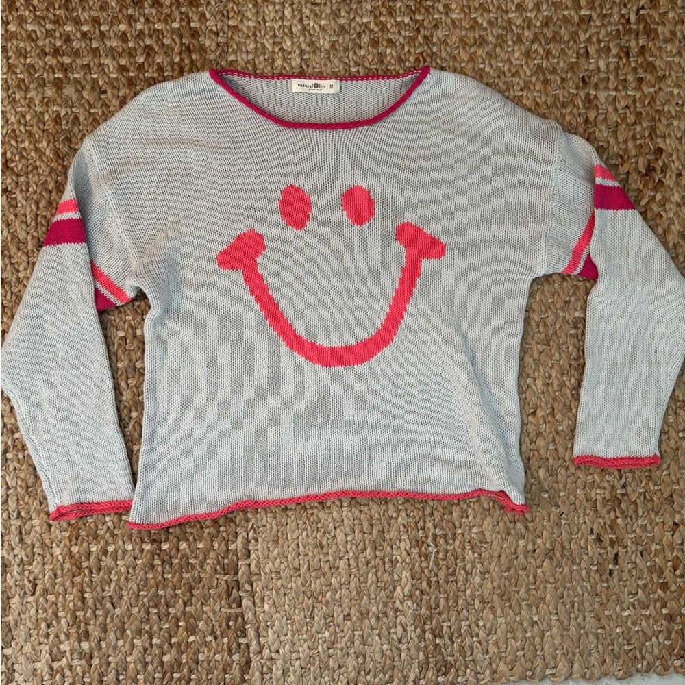 Natural Life smiley top.